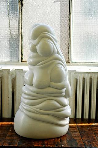 Julia Venske & Gregor Spänle, Gumpfot Miggi, 2005, Lasa marble, 24x10x10 inches